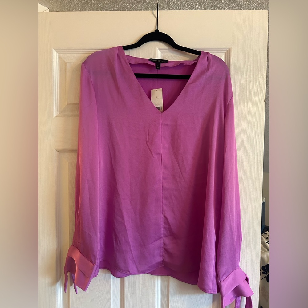 Banana Republic Lilac/Pink Blouse - NWT Size Large